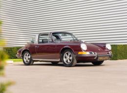 Porsche 911 2.2T Targa