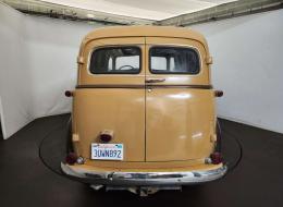 Chevrolet Panel Van 3100