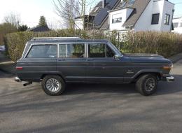 Jeep Wagoneer