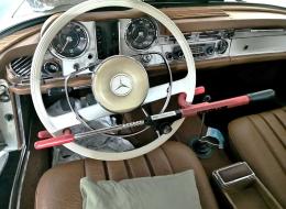 Mercedes-Benz SL 230 Pagode