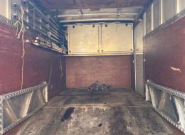 Ford Transit porte voiture ferm&eacute;e