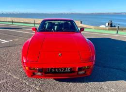 Porsche 944 S