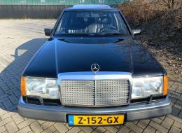 Mercedes-Benz TE 300