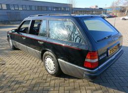 Mercedes-Benz TE 300