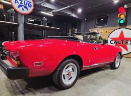 Fiat 124 Spider 2000 injection