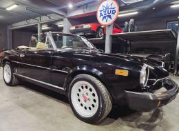 Fiat 124 Spider 2000 Injection