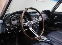 Chevrolet Corvette C2 Sting Ray Convertible Body-off restored