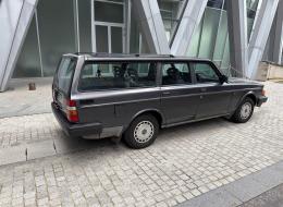 Volvo 240 polar