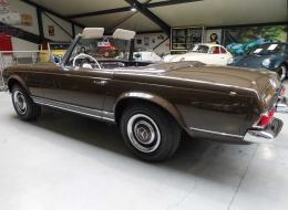 Mercedes-Benz 230 SL Pagode