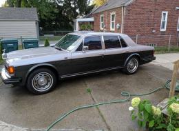 Rolls-Royce Silver Spirit