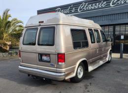 Ford Van Econoline E-150