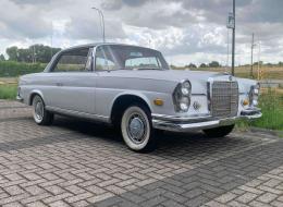 Mercedes-Benz SE 220 Coupé