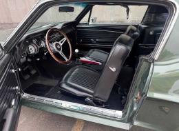 Ford Mustang fastback bullitt