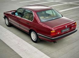 BMW Série 7 E32 730i