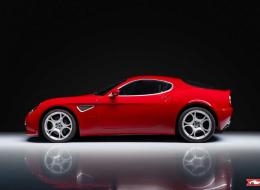 Alfa Roméo 8C Competizione - &lsquo;Rosso Alfa&rsquo; with black leather!