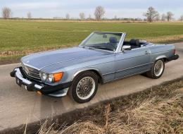 Mercedes-Benz SL 560