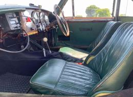 Aston Martin DB 2/4