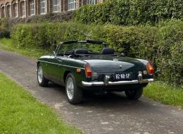 MG B 1800