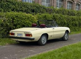 Alfa Roméo Spider 2000