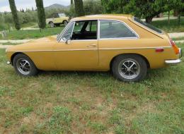MG B GT