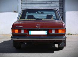 Mercedes-Benz 300 D 