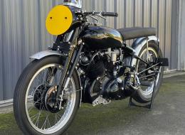 Moto Vincent Black Shadow Spéc. Black Lightning de 1951