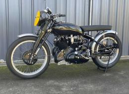 Moto Vincent Black Shadow Spéc. Black Lightning
