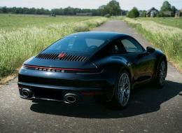 Porsche 992 Carrera 4