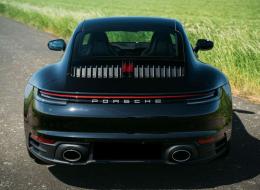 Porsche 992 Carrera 4