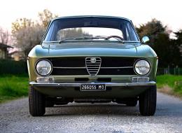 Alfa Roméo Giulia GT 1300 Junior