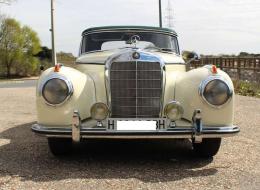 Mercedes-Benz 300 S Cabriolet