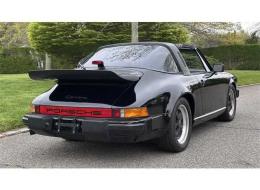 Porsche 911 Carrera Targa