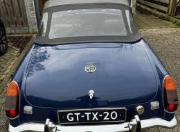 MG B