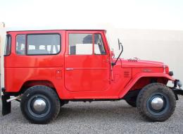 Toyota Land Cruiser FJ40
