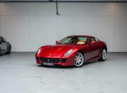 Ferrari 599 GTB Fiorano *Rosso Monza / Carbone / Française* de 2008