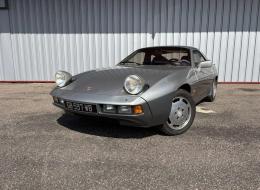 Porsche 928 V8