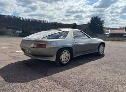Porsche 928 V8