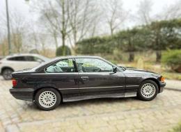 BMW Série 3 320i Coupé