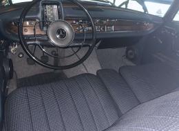 Mercedes-Benz S 220