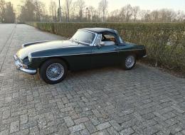 MG B