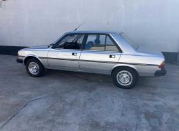 Peugeot 305 GR