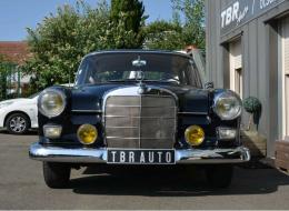 Mercedes-Benz 190 C W110