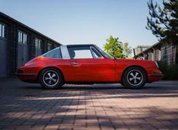 Porsche 911 Targa 