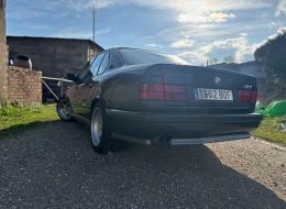 BMW M5 (E34) 