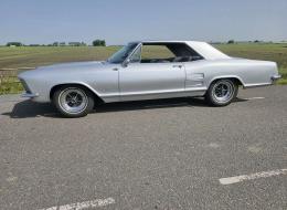 Buick Riviera V8 6.2 L