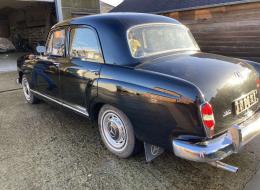 Mercedes-Benz Ponton 180 Berline