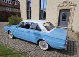 Ford Taunus 12M