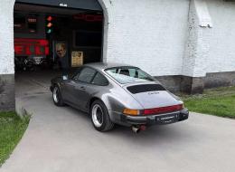 Porsche 911 Carrera 3.2 Coupé 