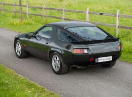 Porsche 928 S