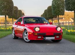 Porsche 944